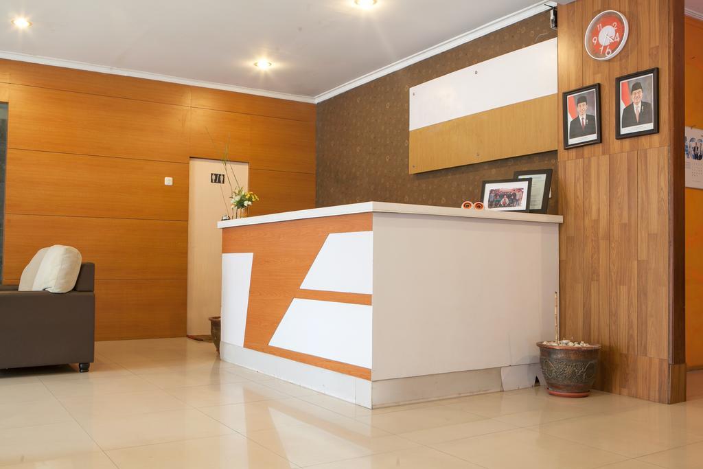 Reddoorz Syariah Near Btc Fashion Mall Bandung Eksteriør billede