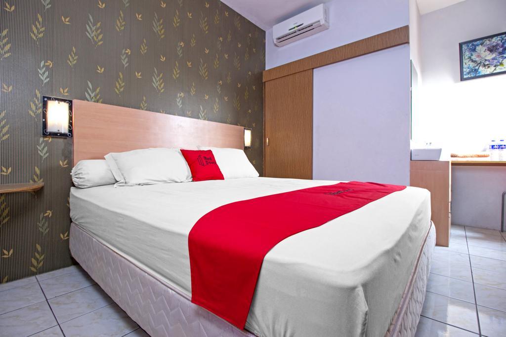 Reddoorz Syariah Near Btc Fashion Mall Bandung Eksteriør billede