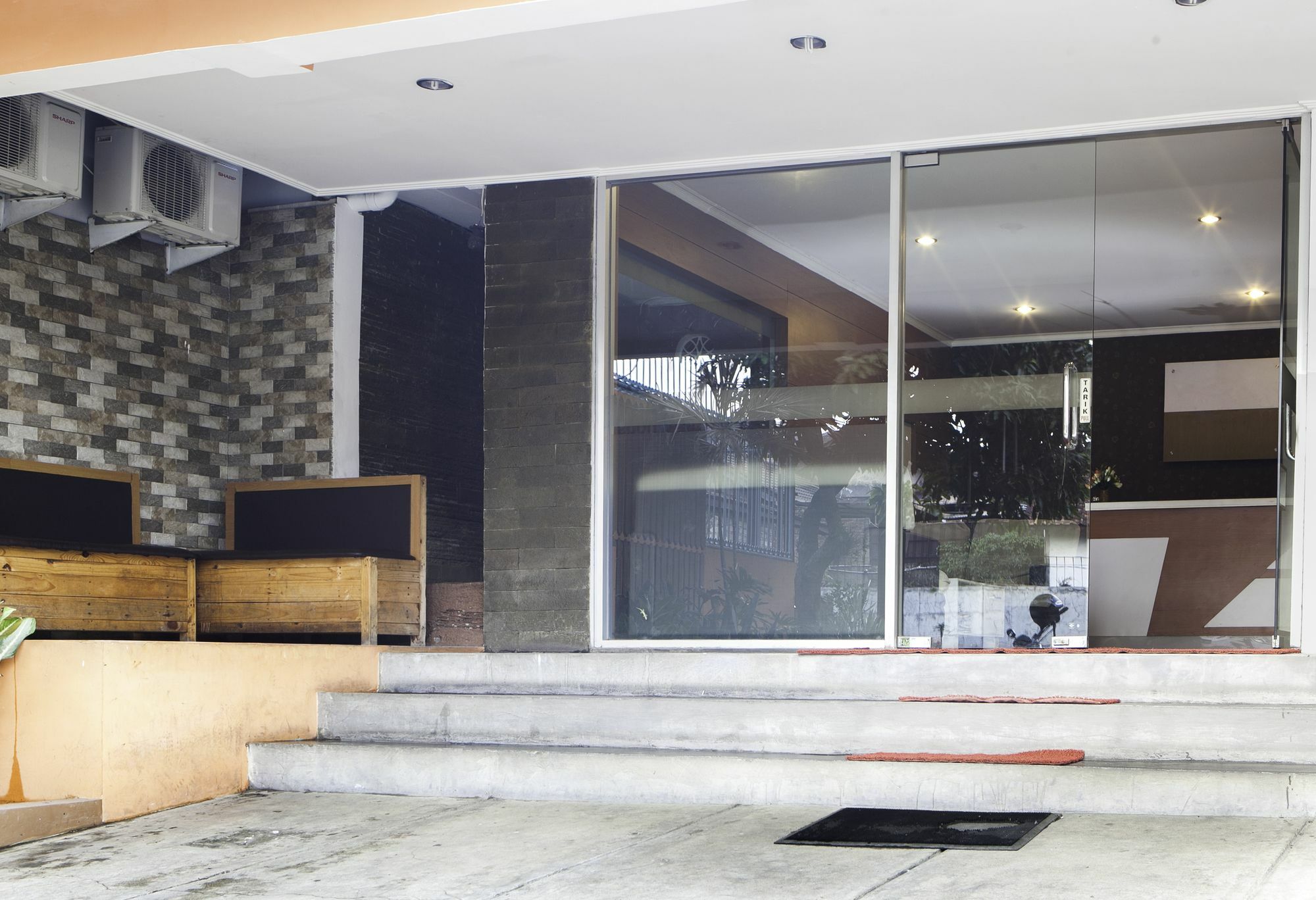 Reddoorz Syariah Near Btc Fashion Mall Bandung Eksteriør billede